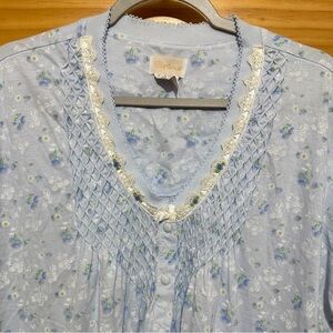 Barbizin Blue Floral Nightgown with Lace Trim & Smocking, Plus Size 3X.  NWT